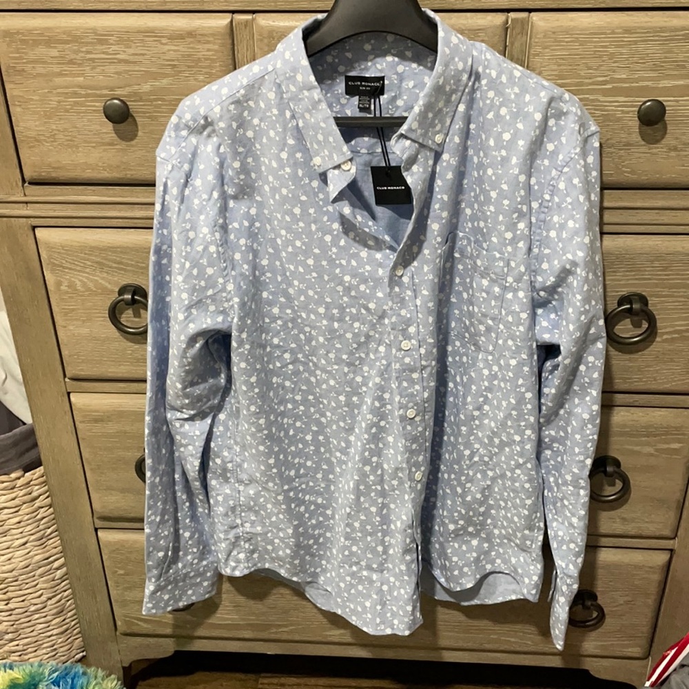 Club Monaco blue slim fit men’s button down sz XL